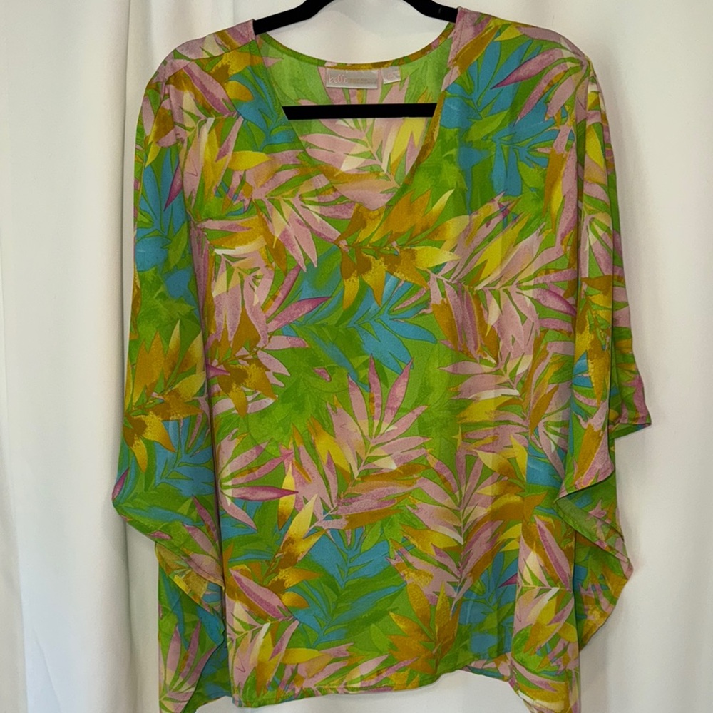 Belle by Kim Gravel Green Tan Dolman Sleeve Blouse